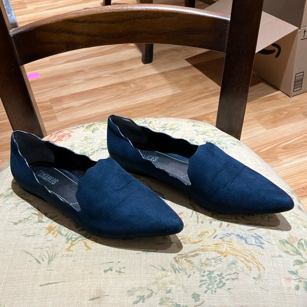 STYLE CHARLES scalloped flats/loafer Navy